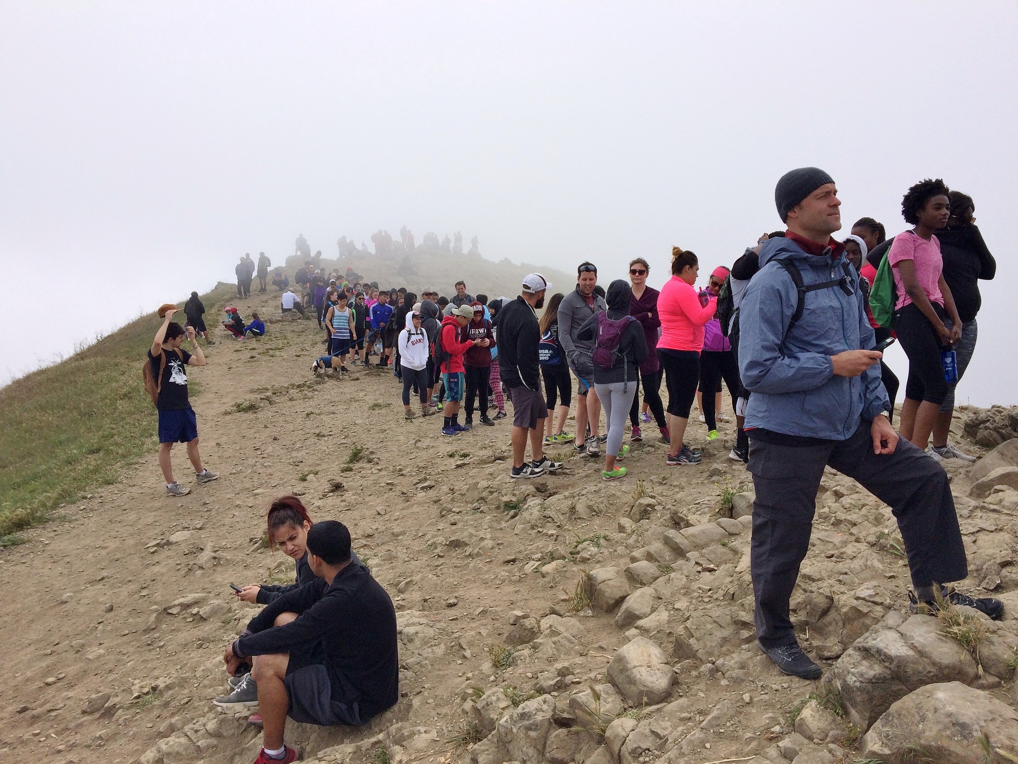 Popular Fremont Hiking Spot for Selfies Prompts Parking Lot on