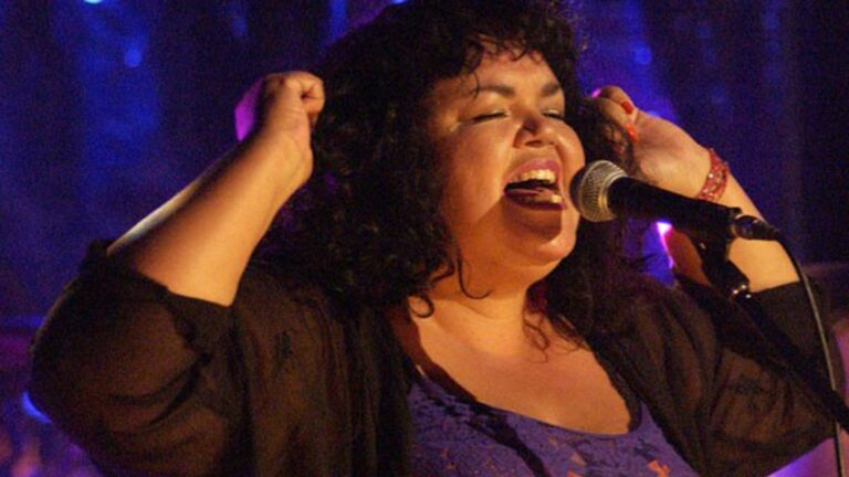 Debora Iyall Fills a Void Debora Iyall Fills a Void