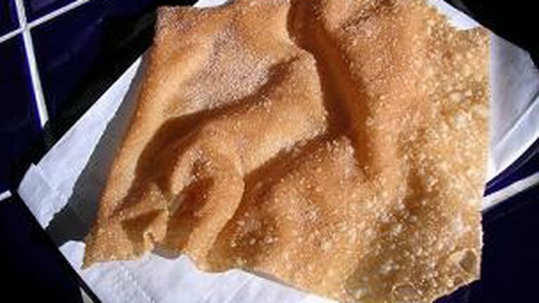 Half Donut, Half Chip, Picoso’s Buï¿½uelitos Rock