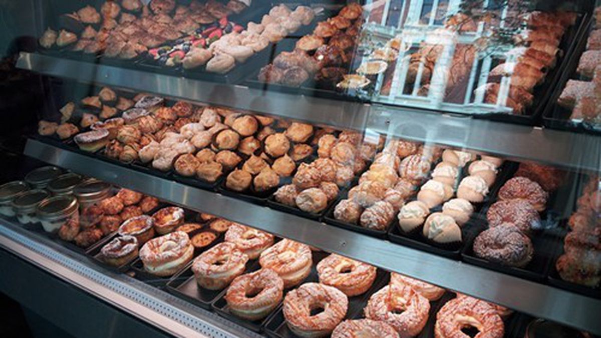 1349760425-display_case-featured