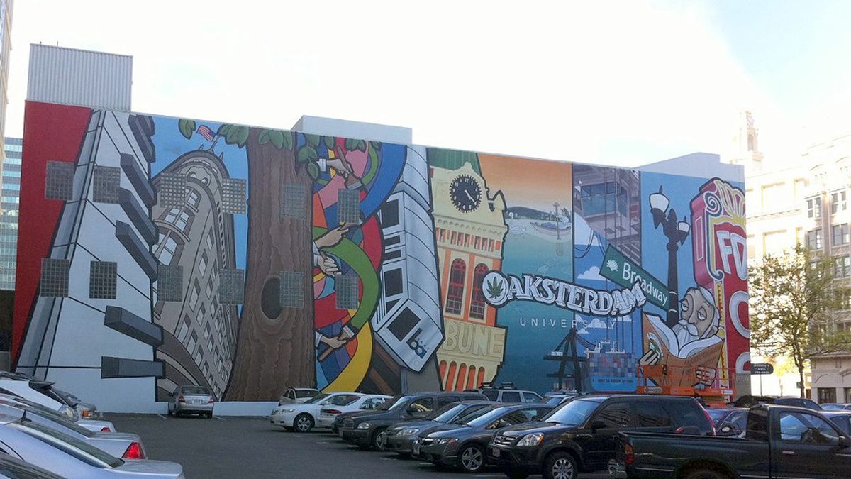 1302796466-oaksterdam_mural_two-edited-featured