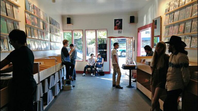 Once Stranded, Obscure Albums Find a Champion