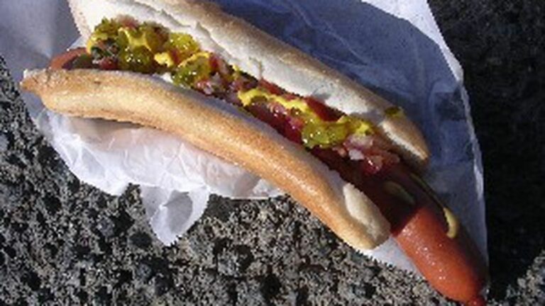 Street Meat: Nameless Emeryville Wiener Stand