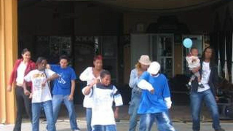 Too $hort and E-40 Christmas at Youth Uprising