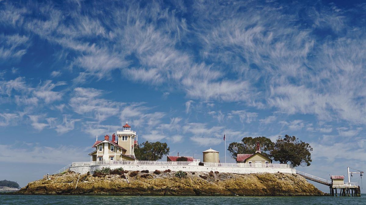 ae_lighthousefullsizeoutput_6e7_courtesy-featured