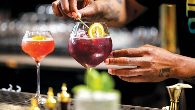 Oakland’s Sobre Mesa reinvents cocktail and chill on the fly