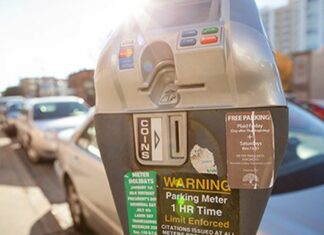 Why Oakland’s Free Holiday Parking Is Hurting Businesses