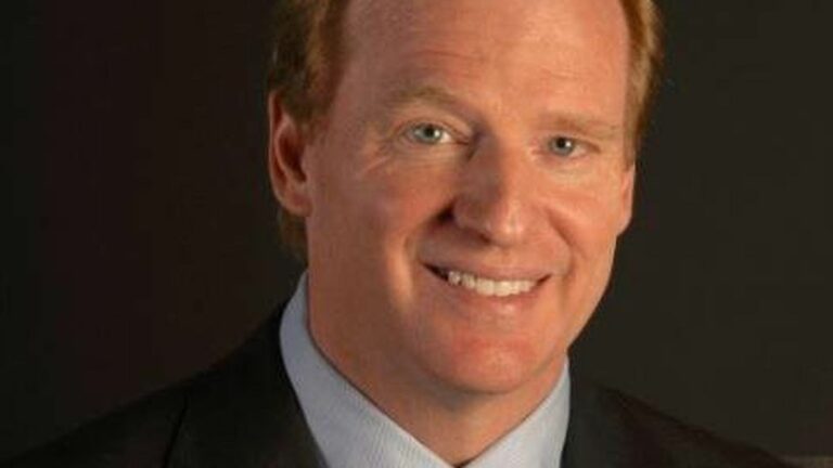 Thursday Must Reads: NFL Pressures Oakland to Make Offer to Raiders; Authorities Search for Motive in San Bernardino Mass Slaying