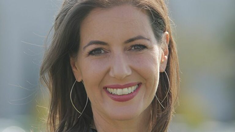 Friday Must Reads: Schaaf Calls on Brown to Release Affordable Housing Money; Bullet Train Financing Remains in Doubt