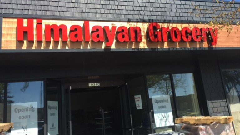 El Cerrito Gets a Himalayan Market
