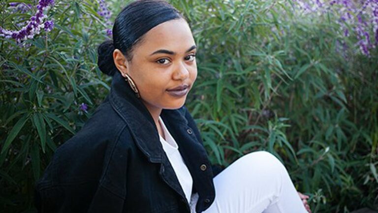 Meet Samaria, a Rising Oakland R&B Star Preaching Self-Love