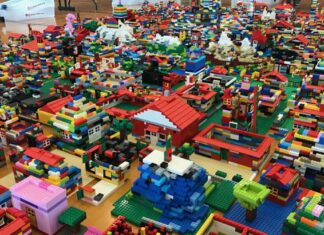 Build Fruitvale out of 40,000 LEGO® Bricks