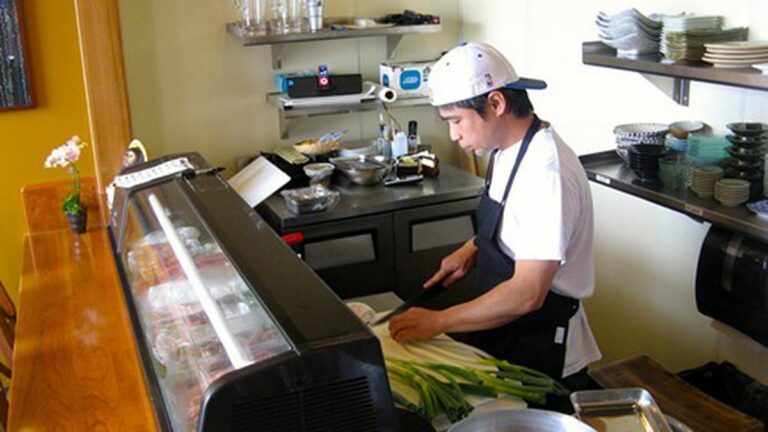 B-Dama Rolls Out Lunch with Eye on Bringing Rice Bowls to Swan’s Market