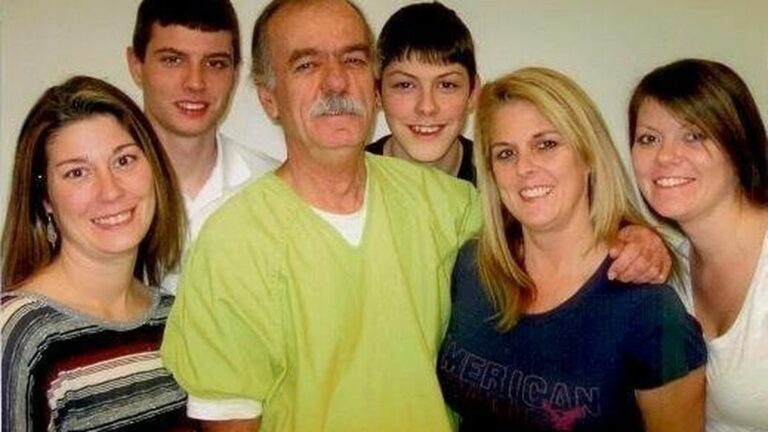 Obama Commutes Sentence of Prisoner Serving Life for Pot