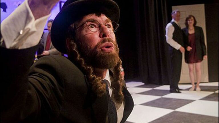 Review: Actors Ensemble’s ‘Relatively Speaking’ Is a Mixed bag