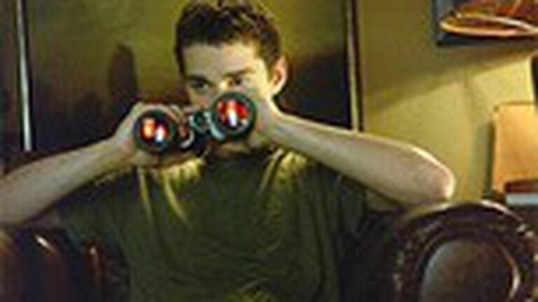 Peeping Bomb