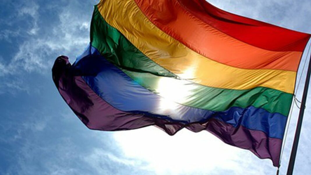 1372267407-rainbow_flag-featured