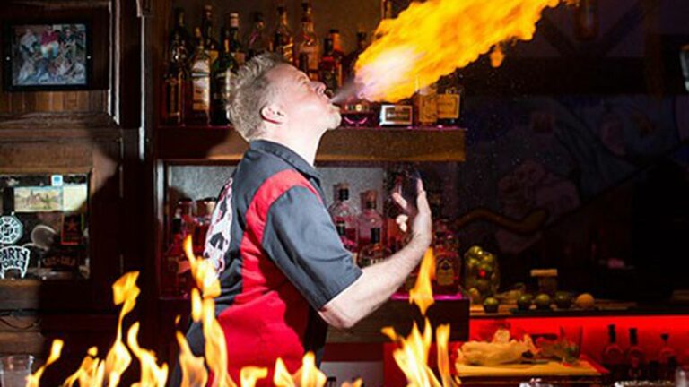 Top Twelve Dive Bars in the East Bay