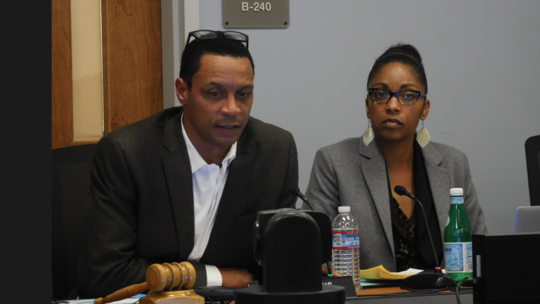 Oakland Schools Supe Proposes Reducing Cuts from $15 Million to $9 Million