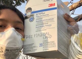 East Bay Activists Distribute Face Masks to Homeless Residents to Protect from Smoke
