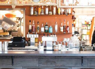 Oakland Restaurateurs Seek Pandemic Support
