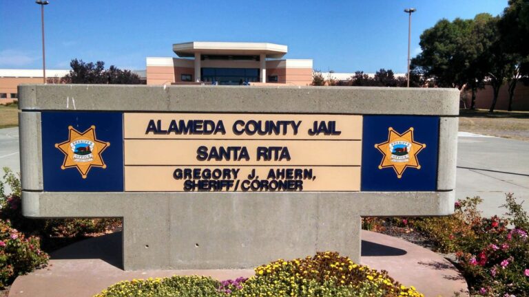 Thursday’s Briefing: Potential covid-19 outbreak at Santa Rita Jail; DA finds fault with Alameda officers who arrested black man dancing in the street Thursday’s Briefing: Potential covid-19 outbreak at Santa Rita Jail; DA finds fault with Alameda officers who arrested black man dancing in the street