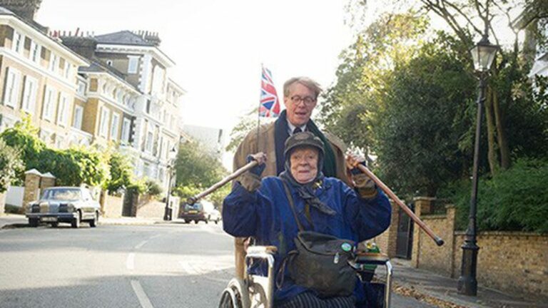 Maggie Smith Triumphs Again in ‘The Lady in the Van’