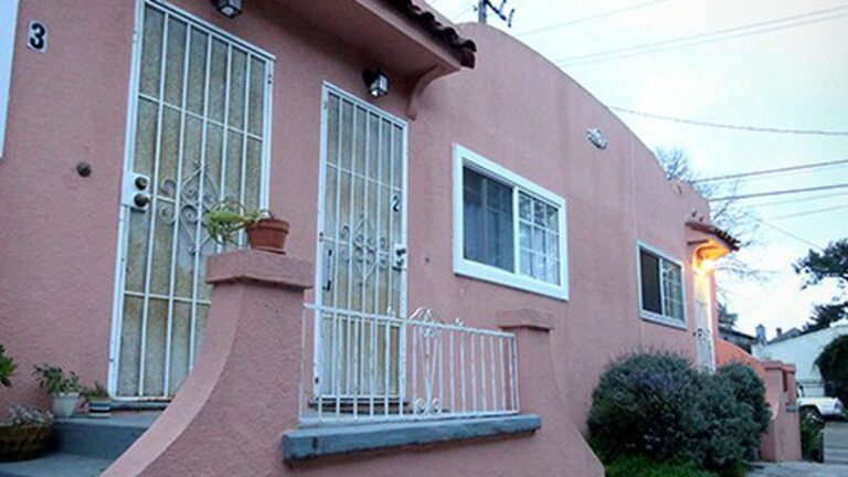 More Oakland Homes Turning into Hotels