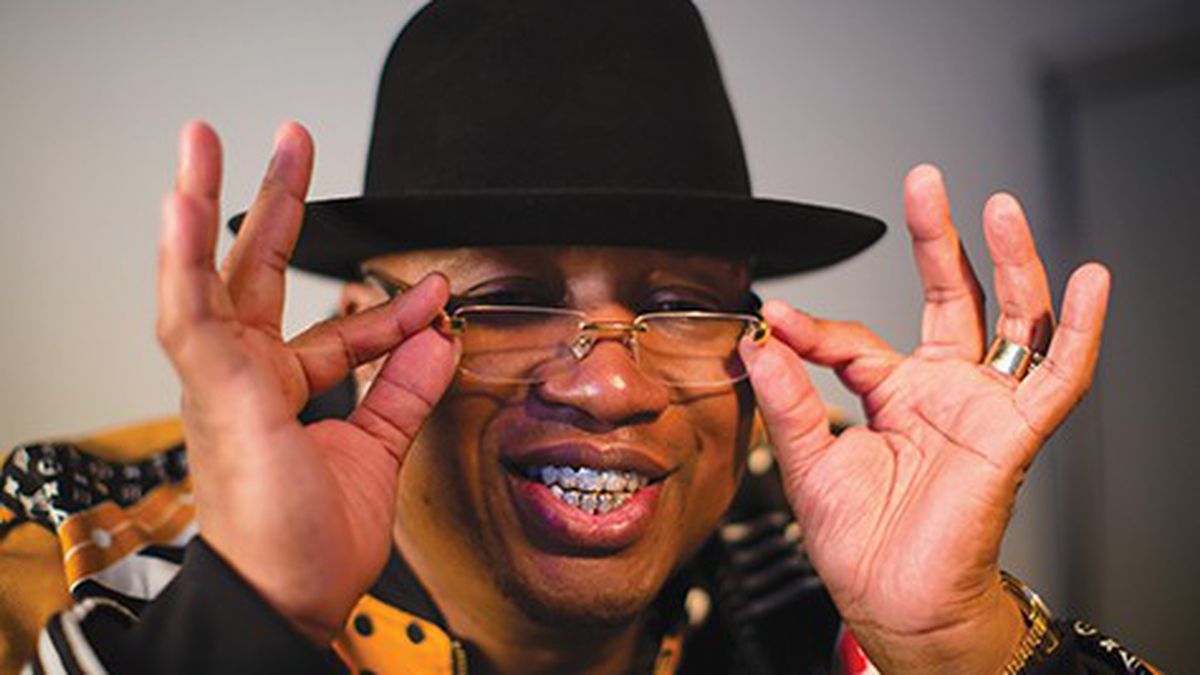 E-40 is the best rapper in the game now and for the last 30 years
