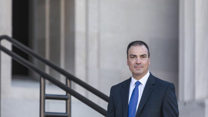 8-30_news1_coco_da_paul_graves_campaign_pic-featured