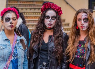 Healing Hearts: Fruitvale’s Dia De Los Muertos festival comes back live to focus on community health and bonding