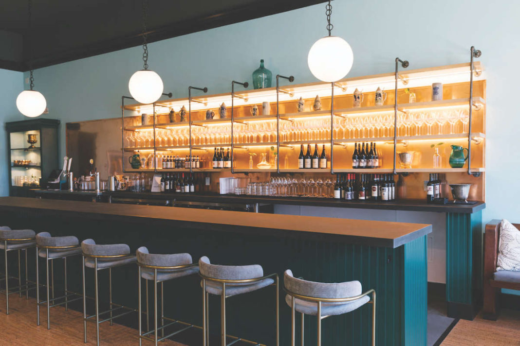 Alameda's Park Street welcomes Mo's Wine Bar