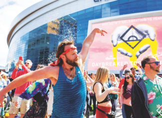 Daybreaker Makes Peace Moves for the Masses Daybreaker Makes Peace Moves for the Masses