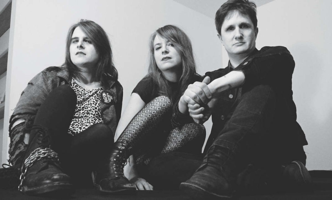 Oakland trio achieves maximum 'truewave'