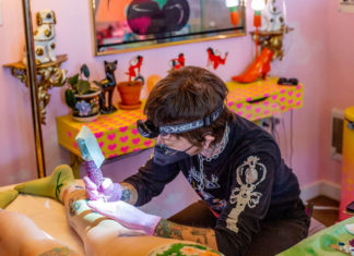 Body ink shops revolutionize artist labor Body ink shops revolutionize artist labor