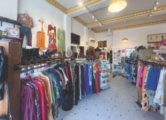 Vintage shops thrive in Oakland with secondhand demand Vintage shops thrive in Oakland with secondhand demand