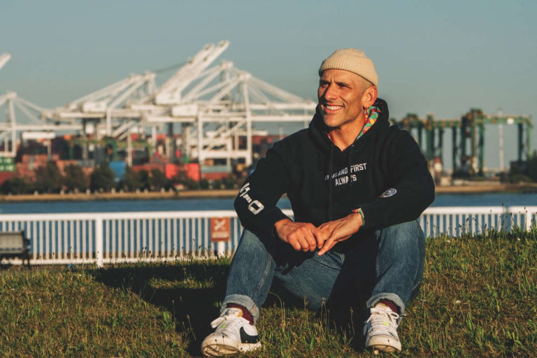 Alexis Madrigal examines port city costs
