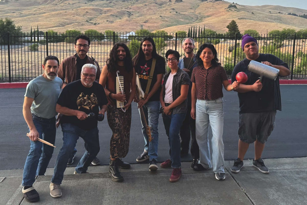 Mala Greña plays sound as resistance
