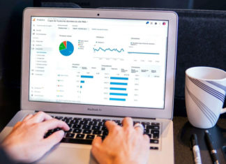 Striking the Balance: How Writers Can Use AI Without Getting Flagged Writing with AI