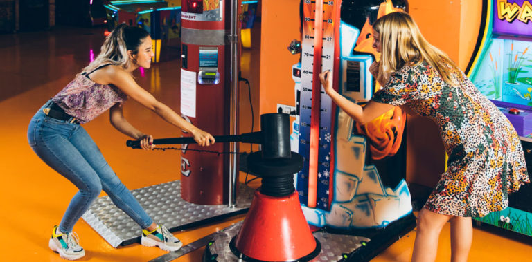 Food and Fun: Best Places to Eat and Play Games in the United States