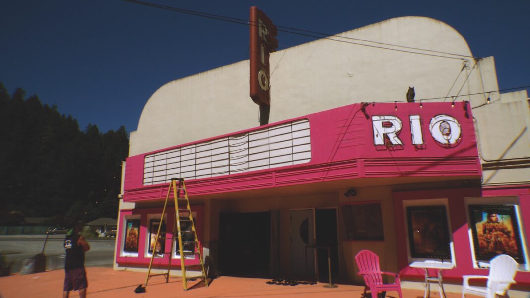 New documentary tracks vanishing small-town theaters